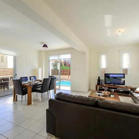 Nadia Holiday home *